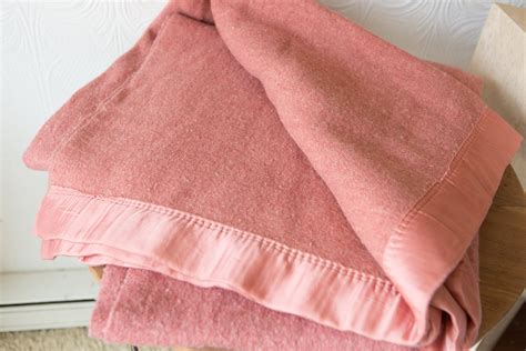 pink wool blanket large vintage kenwood  virgin wool   canada throw rustic canadian