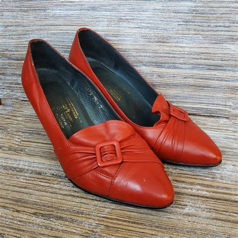 vintage red pumps red leather shoes elegant women shoes  etsy