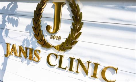 janis clinic spa