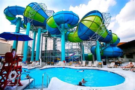 coolest indoor water parks    readers digest