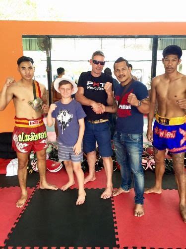 A Quality Time With A Muay Thai Session For Beginners Takemetour