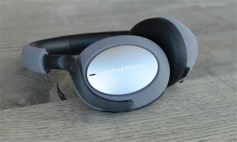 Bowers And Wilkins Px7 Review Bose Beating Noise Cancelling Headphones