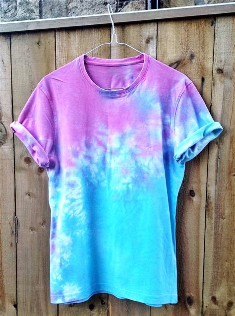 wonderland apparel blue  pink dip dyetie dye tee
