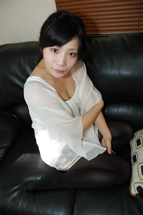 Dim Witted Asian Teen Undressing And Teasing Her Slit