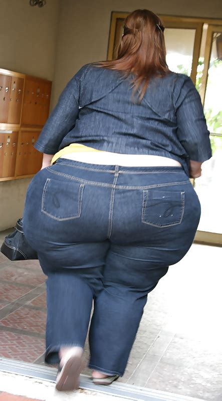 fat ass in jeans bouncing amtek