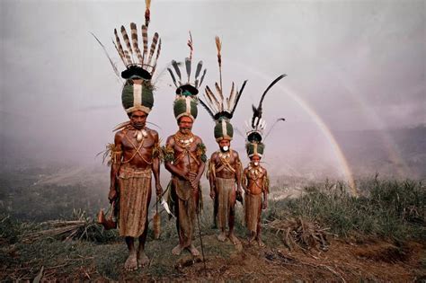 suku papua sejarah kebudayaan adat istiadat lengkap lezgetreal