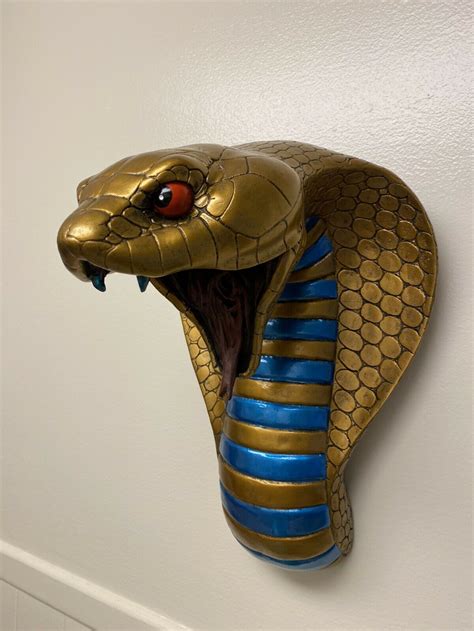 Design Toscano Egyptian Cobra Goddess Wall Sculpture