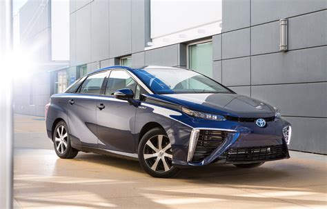 toyota fuel cell vehicle due     called mirai video