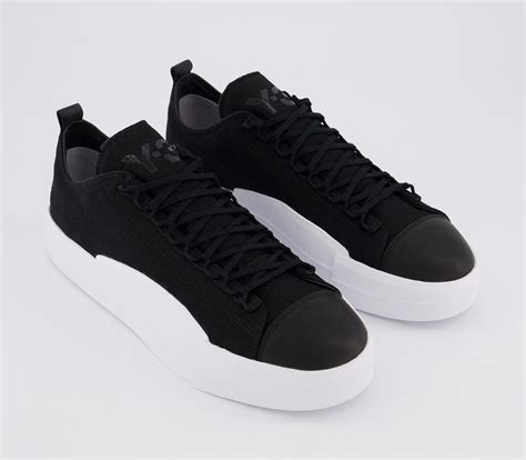 adidas   yuben  trainers black white unisex sports