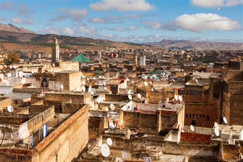 hiring  guide  visit fes fez morocco