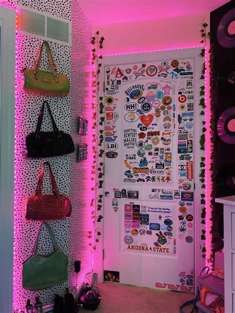 pin by °¯ 𝕯𝖆𝖓𝖓𝖆 ¯° on my room room inspiration