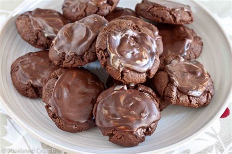 marvelous chocolate mint cookies pixelated crumb
