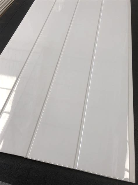 Double White Gloss Panel – 2700mm Km Decorative Surfaces Ltd