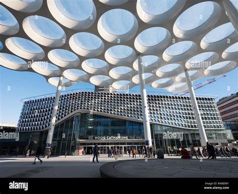 utrecht central station high resolution stock photography  images alamy