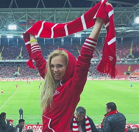 meet the worlds sexiest football fans chelseas sophie rose to psgs