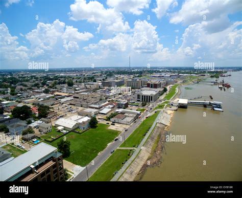 aerial view  downtown gretna louisiana   west bank