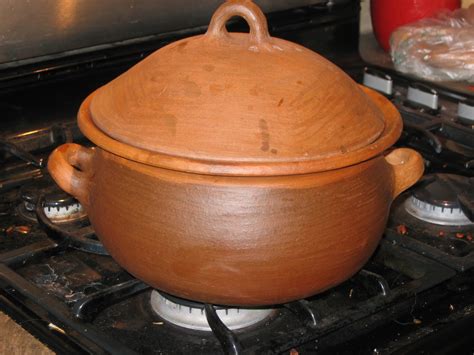 reasons  clay potscookware popular