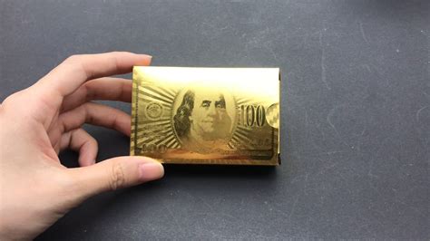 custom   gold foil dubai playing cards  wooden box buy