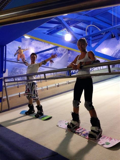 indoor snowboard  ski simulator infinite ski slope revolving track proleski skiing
