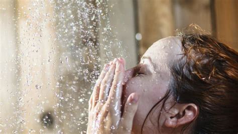 Hot Vs Cold Shower Health Benefits Revealed Which One Is