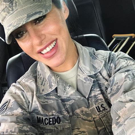 Military Dentist Is Dubbed The Real Life Wonder Woman Daily Mail Online