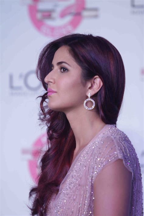 High Quality Bollywood Celebrity Pictures Sonam Kapoor And Katrina Kaif