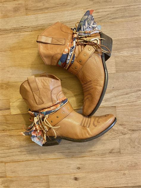 size 8 5 gorgeous tan ankle boots upcycled cowgirl boots