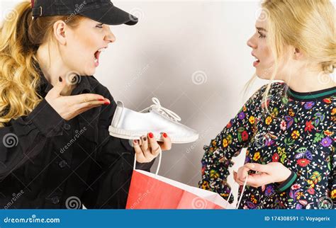 Teen Shoplifter Fucks Security – Telegraph