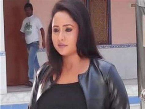 rani chatterjee shoots for rani ki hukumat bhojpuri movie news