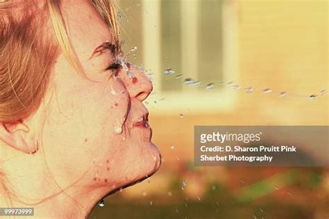 Squirting Girl Photos Et Images De Collection Getty Images