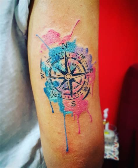 155 Cool Compass Tattoo Designs Meaning And Aftercare Tips