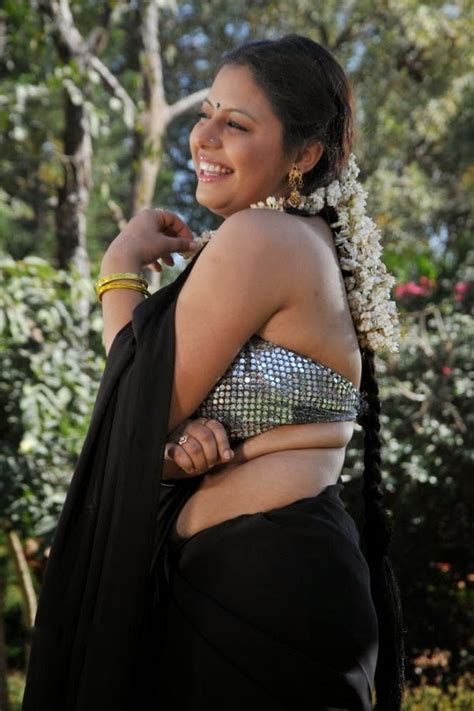 South Indian Actress Hot Back Photos In Blouse Welcomenri