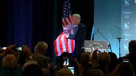 Trump S Flag Hug Goes Viral Cnn Video