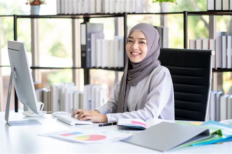 indonesia empowers women   workforce hrm asia hrm asia