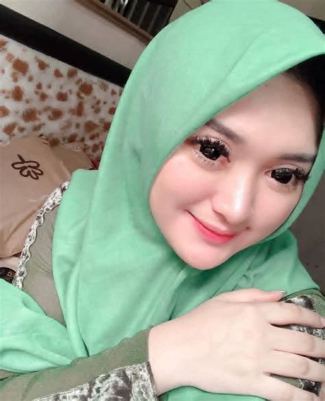 Koleksi Foto Jilbab Imut Cantik Instagram Terbaru Republic Renger Cantik