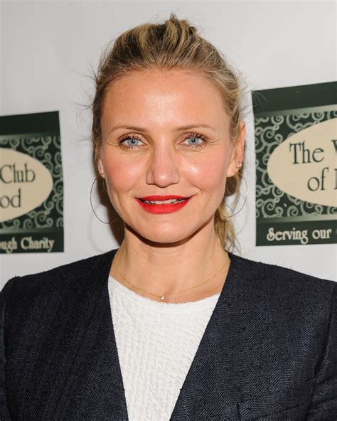 cameron diaz recreates ‘there s something about mary hair gel scene