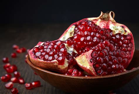 reasons  pomegranates  good