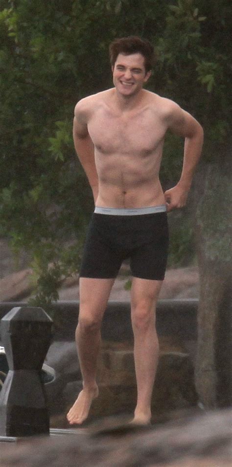 Robert Pattinson Exposed Her Strong Body Naked Male Celebrities