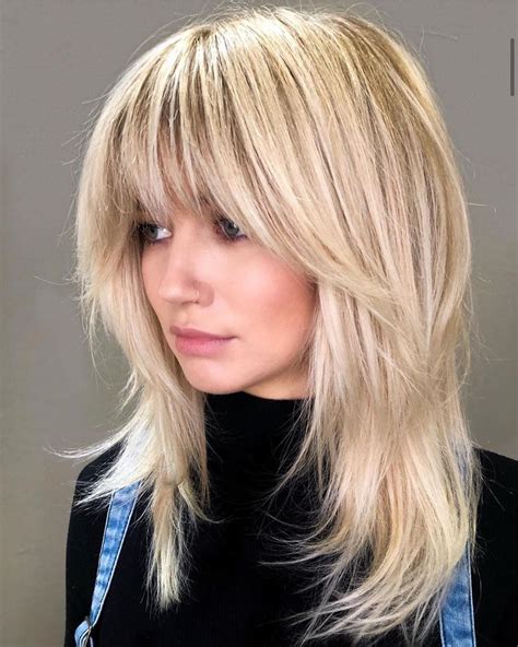 25 photos that will inspire you to get a shag haircut without bangs