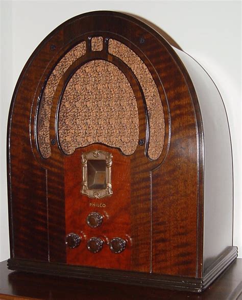 philco model   cathedral radio