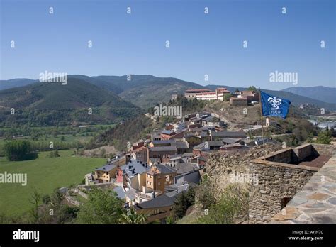 view  hotel el castell de ciutat la seu  urgell catalonia spain stock photo  alamy