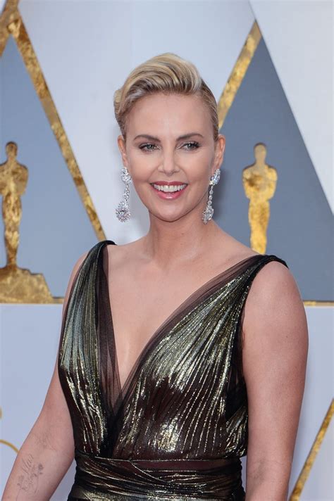 Charlize Theron Sexy 30 Photos Thefappening