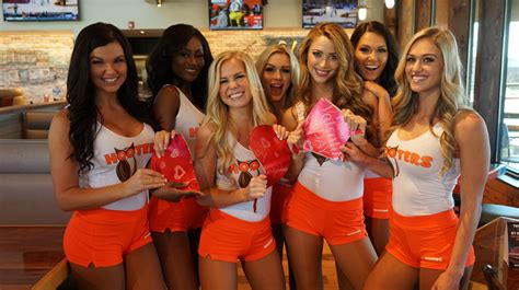 hooters  give   wings  shredding  photo     valentines