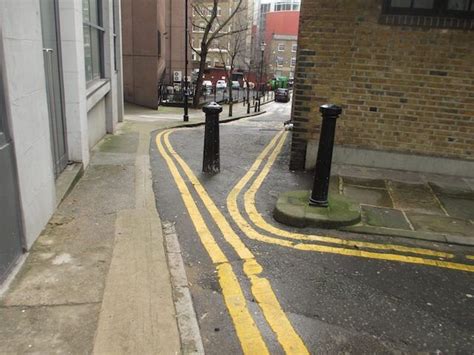 narrow road markings london london city