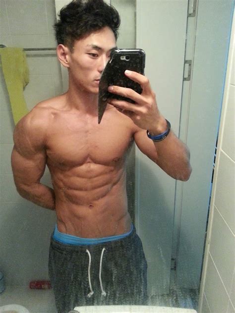 korean muscle hunk queerclick