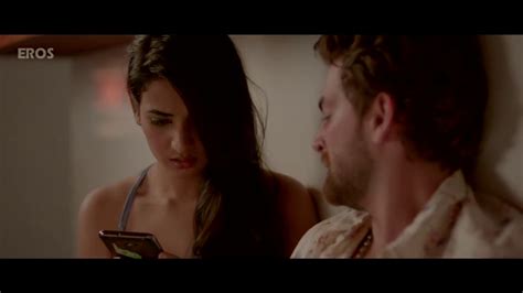 Sonal Chauhan Gets Cosy And Intimate With Neil Nitin Mukesh 3g Bollywood