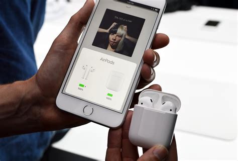 airpods connect easily   iphone       iphone   apple