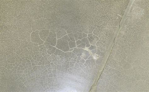 dealing  delaminations   concrete surface concrete decor