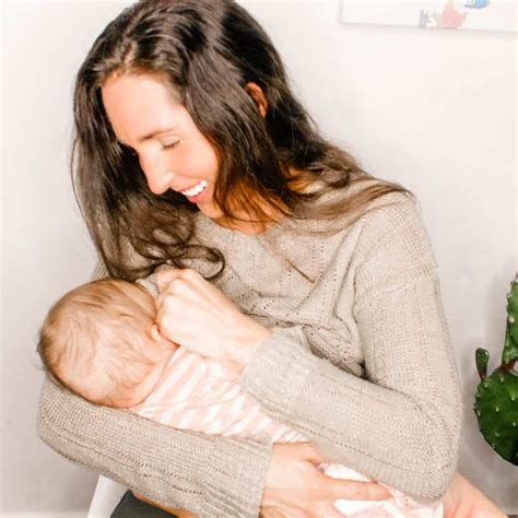 What My Breastfeeding Experience Was Really Like As A