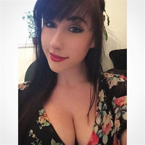 missypwns cleavage pictures 60 pics sexy youtubers
